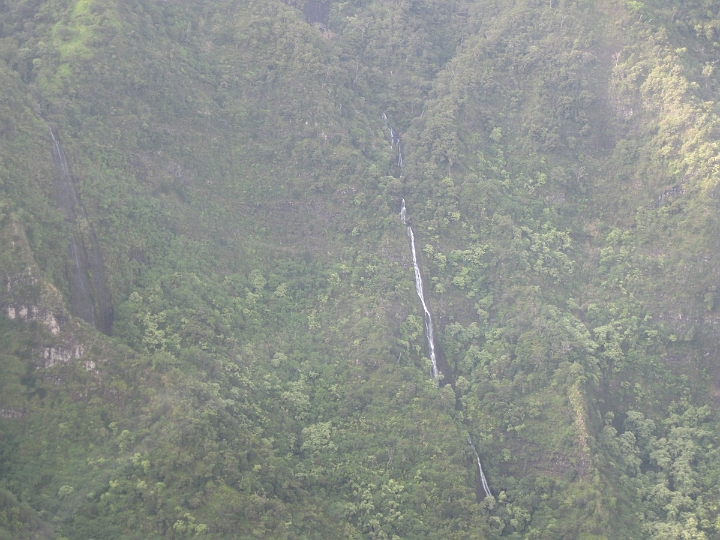 06 Kauai helicopter tour.jpg